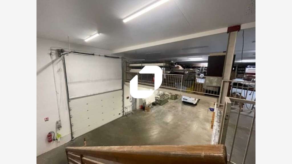 Vente Local d'activité 1107m² Mery sur oise