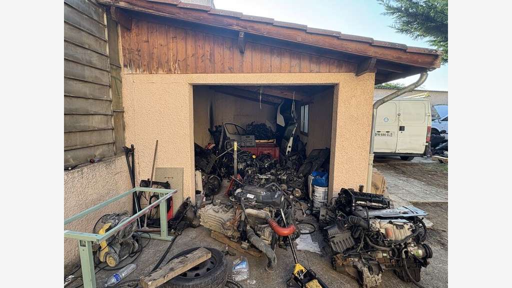 Vente local activité 350m² à Messimy axe passant