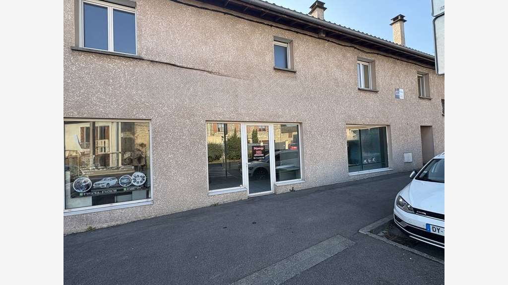Vente local activité 350m² à Messimy axe passant
