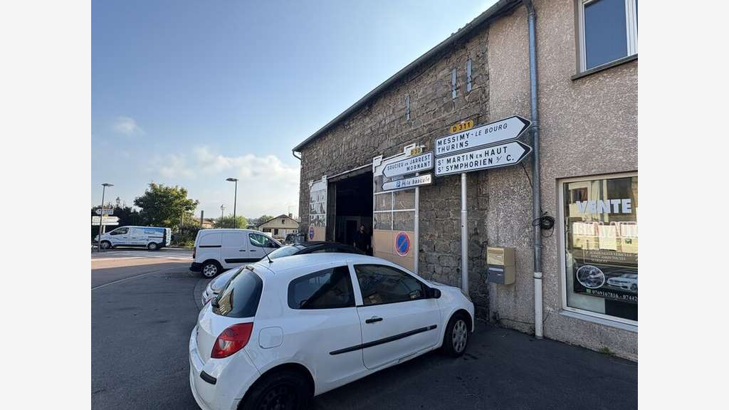Vente local activité 350m² à Messimy axe passant