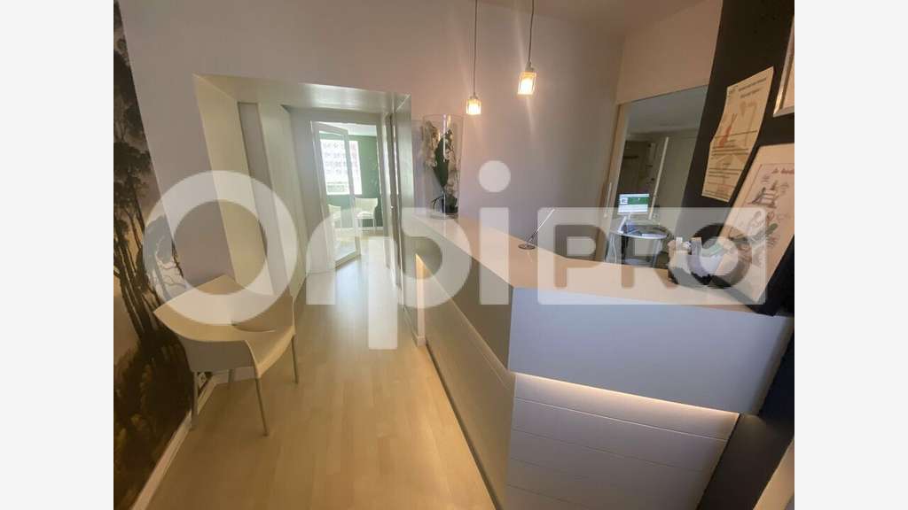 Vente cabinet dentaire occupé 57m² à Montanay
