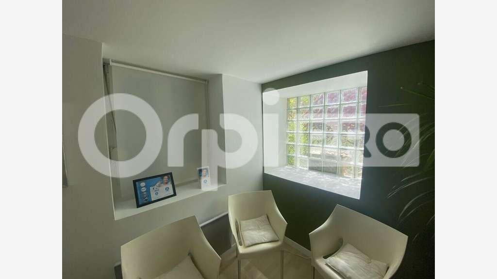 Vente cabinet dentaire occupé 57m² à Montanay
