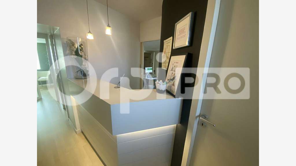 Vente cabinet dentaire occupé 57m² à Montanay