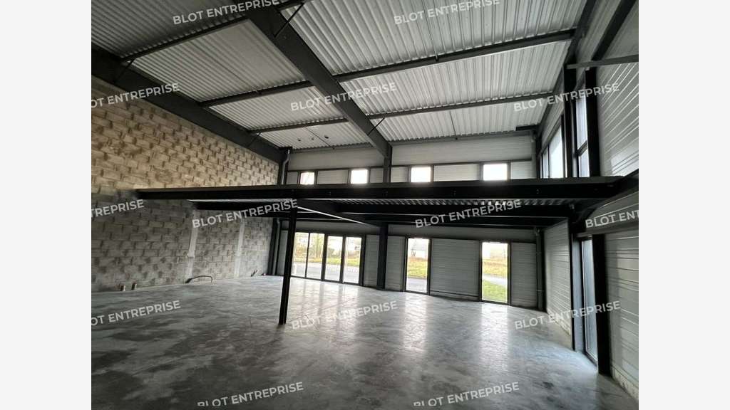 AV cellule d'activités 280m² Montauban-de-Bretagne