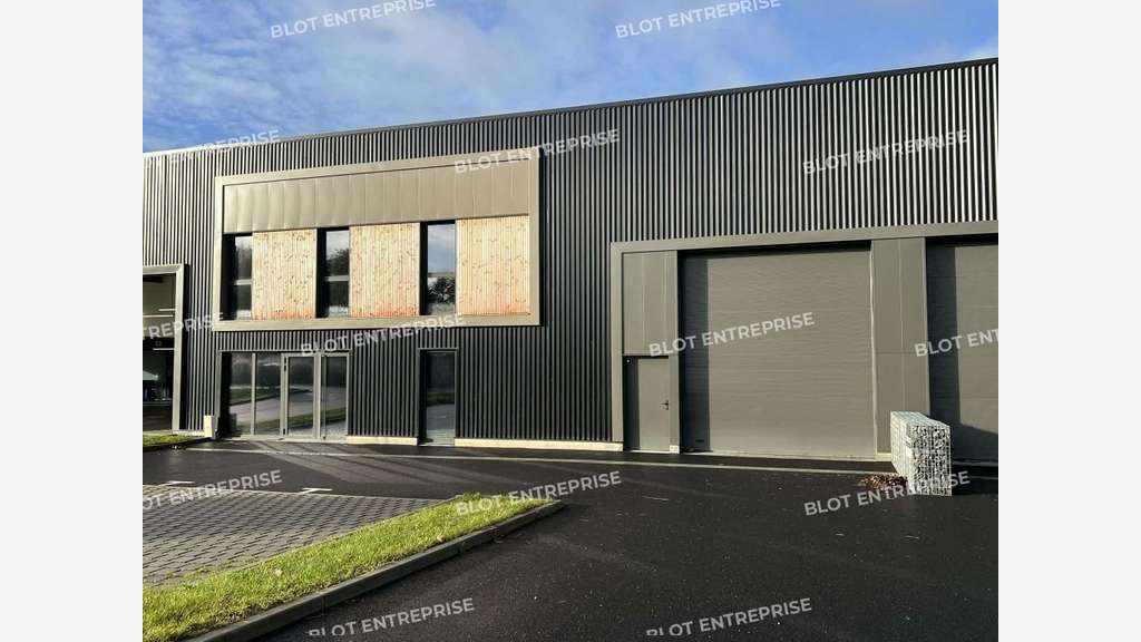 AV cellule d'activités 280m² Montauban-de-Bretagne
