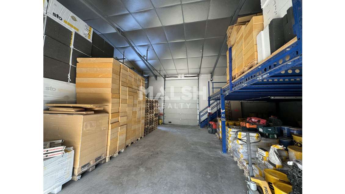 A vendre locaux d'activités 439m² à Montbrison