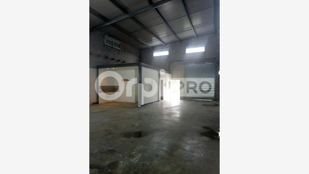 A vendre local d'activité 140m² ZAC Montech