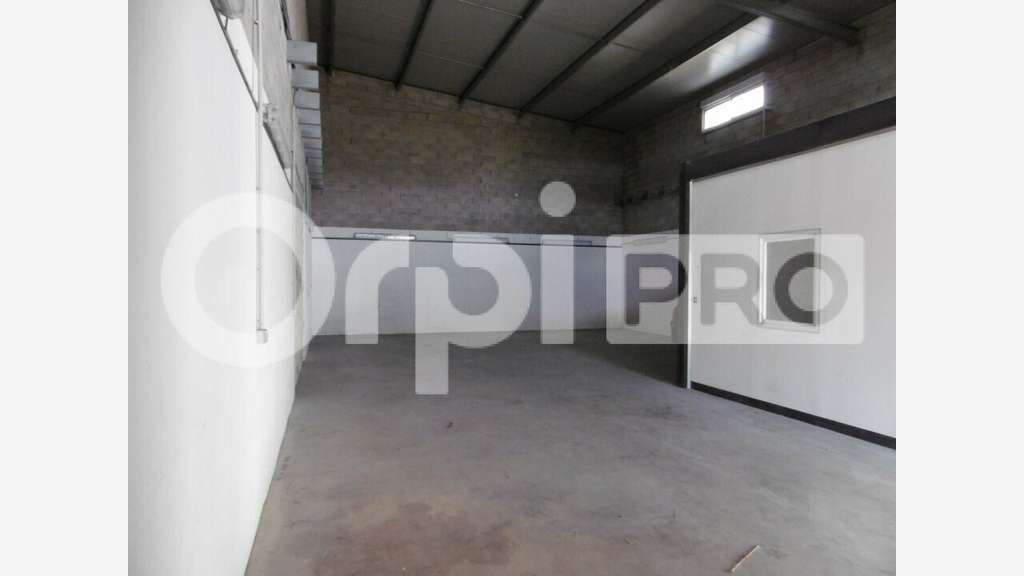 A vendre local d'activité 140m² ZAC Montech