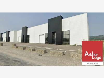 Cède locaux d'activité de 661m² à Montélimar Nord