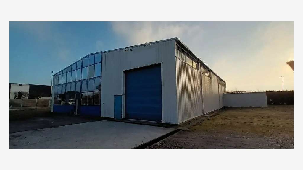 À vendre – Local d'activités de 672 m² à Monti