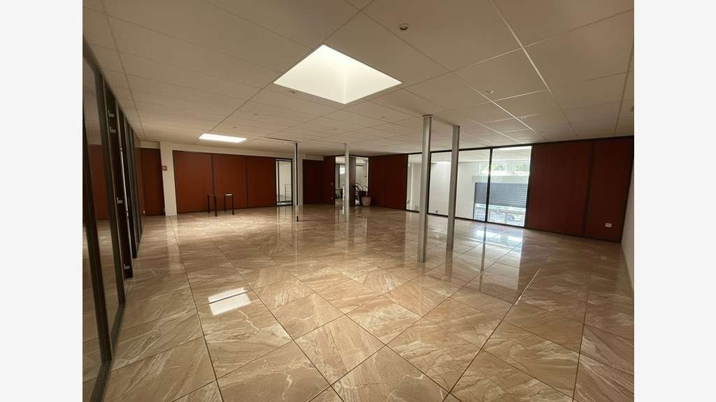 Vente immeuble de bureaux 701m² Montpellier Nord