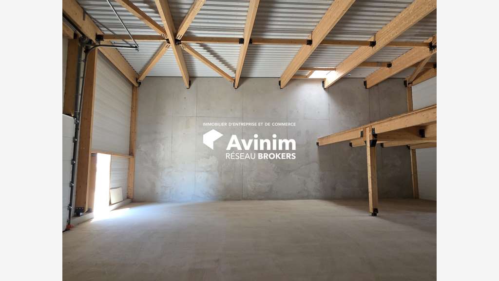Local d'activité 349m² 6 min Sud Ouest Montpellier