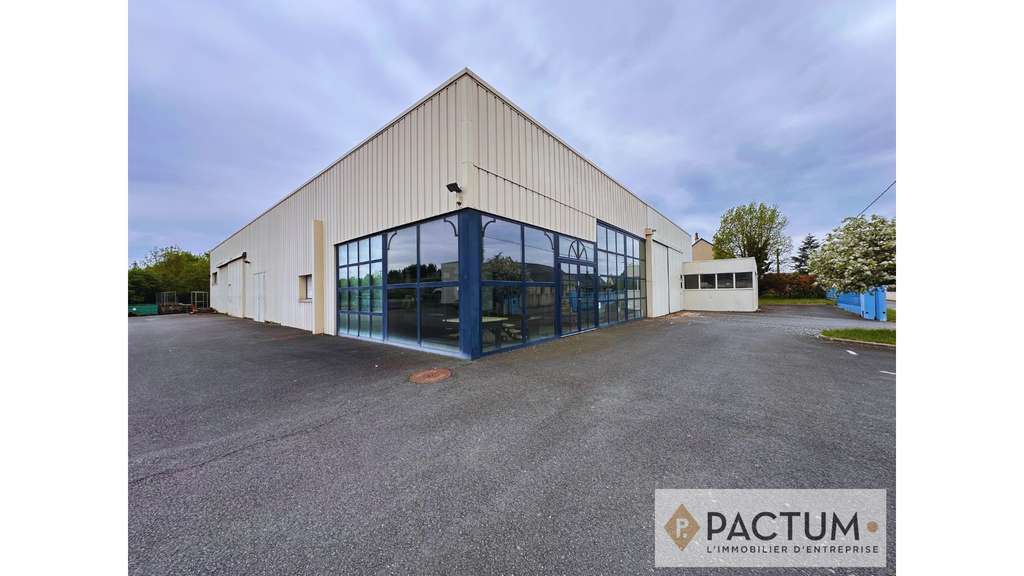 LOCAL D'ACTIVITÉ INDÉPENDANT ENVIRON 900 m²