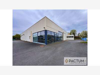 LOCAL D'ACTIVITÉ INDÉPENDANT ENVIRON 900 m²