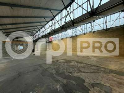Local d'activité occupé 330m² à vendre à Nangis
