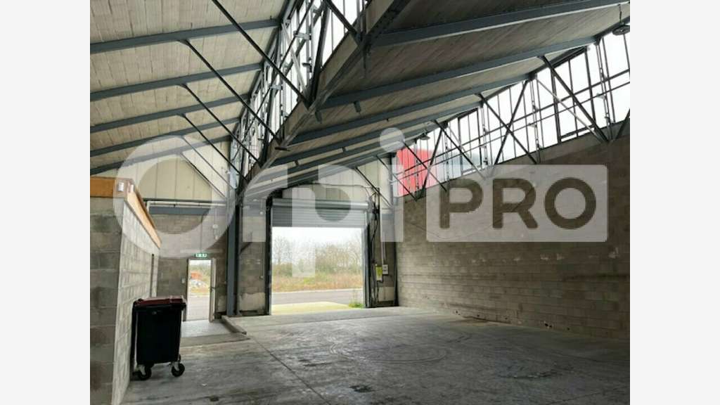 Local d'activité occupé 330m² à vendre à Nangis