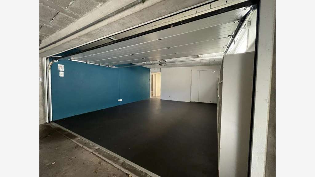 Vente murs commerciaux rénovés 105m² à Nantes