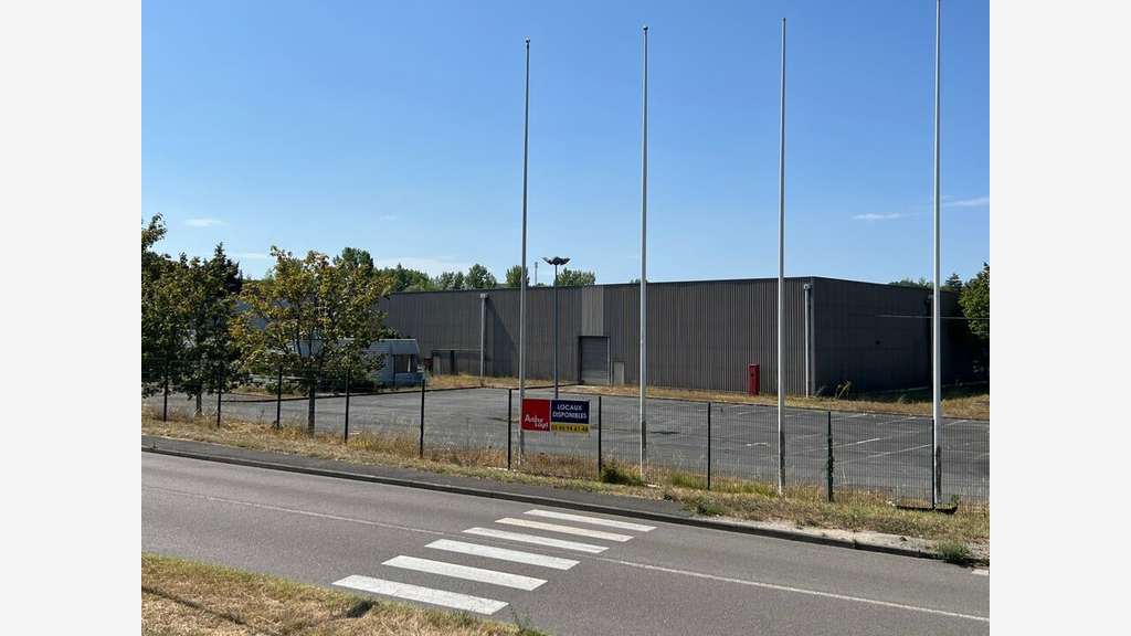Local d'activité à vendre à Nersac  RN10/RN141