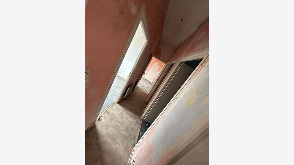 AV ensemble immobilier 1746m² Nexon proche Limoges