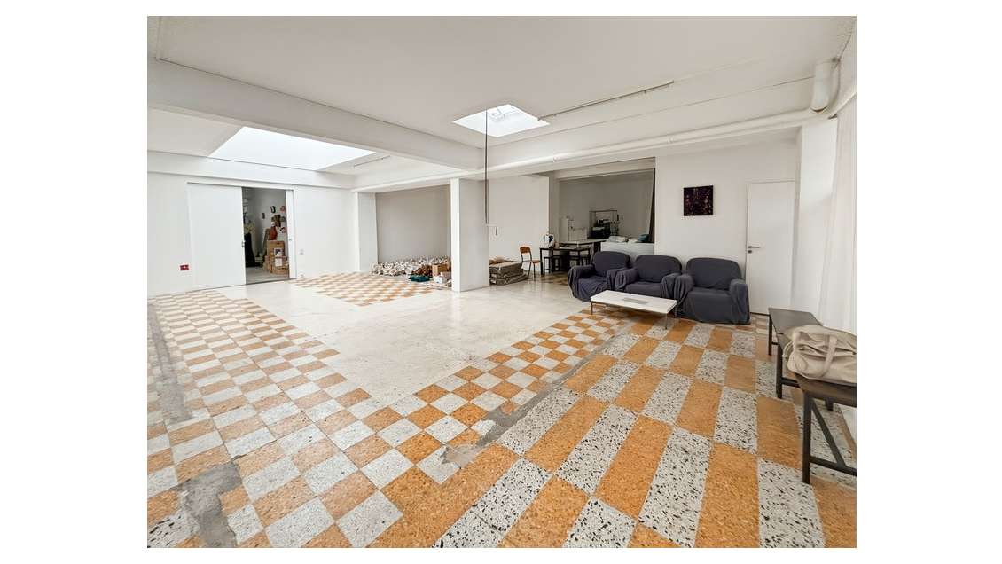 Vente grand local professionnel 406m² à Nice