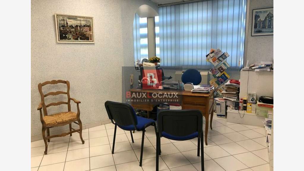 Vente local professionnel 98m² immeuble Valmedica
