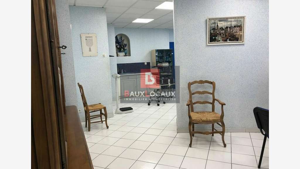 Vente local professionnel 98m² immeuble Valmedica