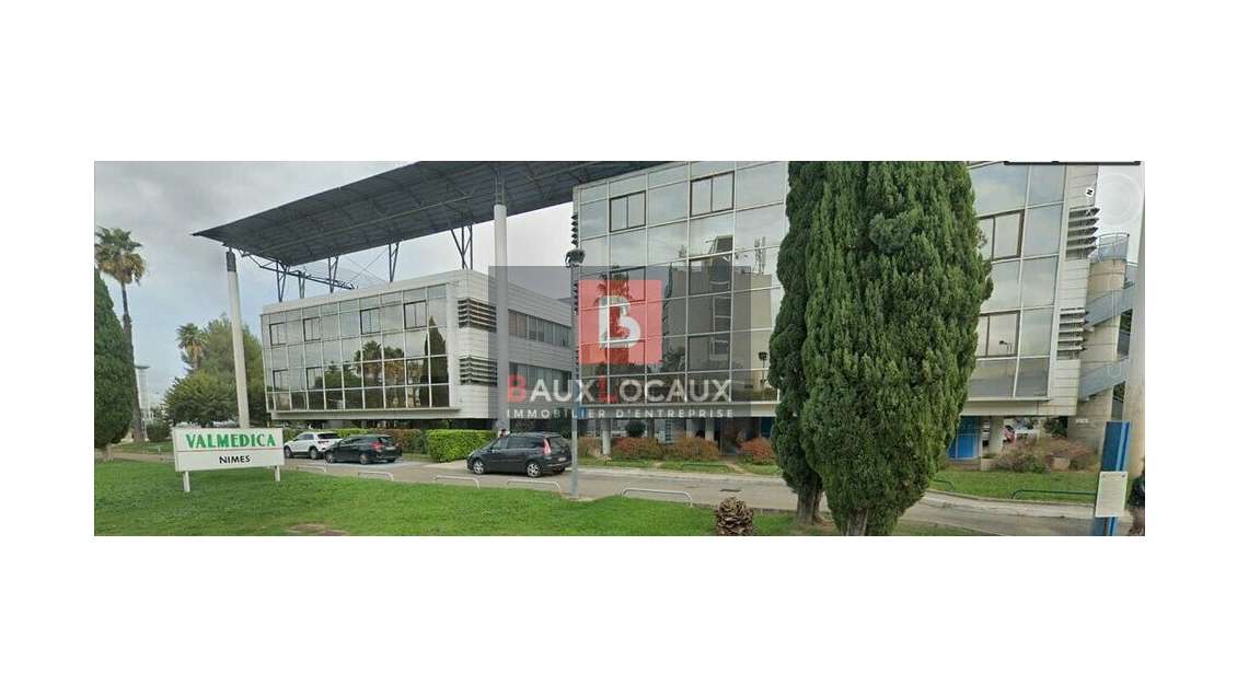 Vente local professionnel 98m² immeuble Valmedica