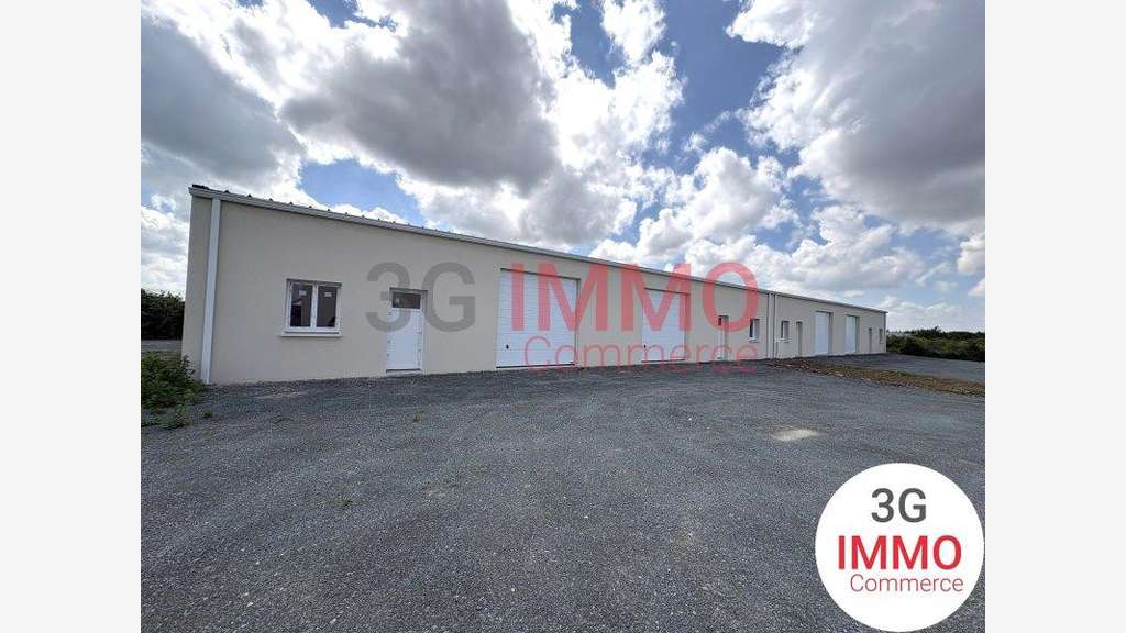 Vente local industriel neuf 270m² à Niort Nord