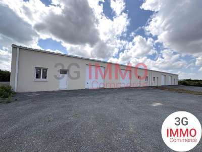 Vente local industriel neuf 270m² à Niort Nord