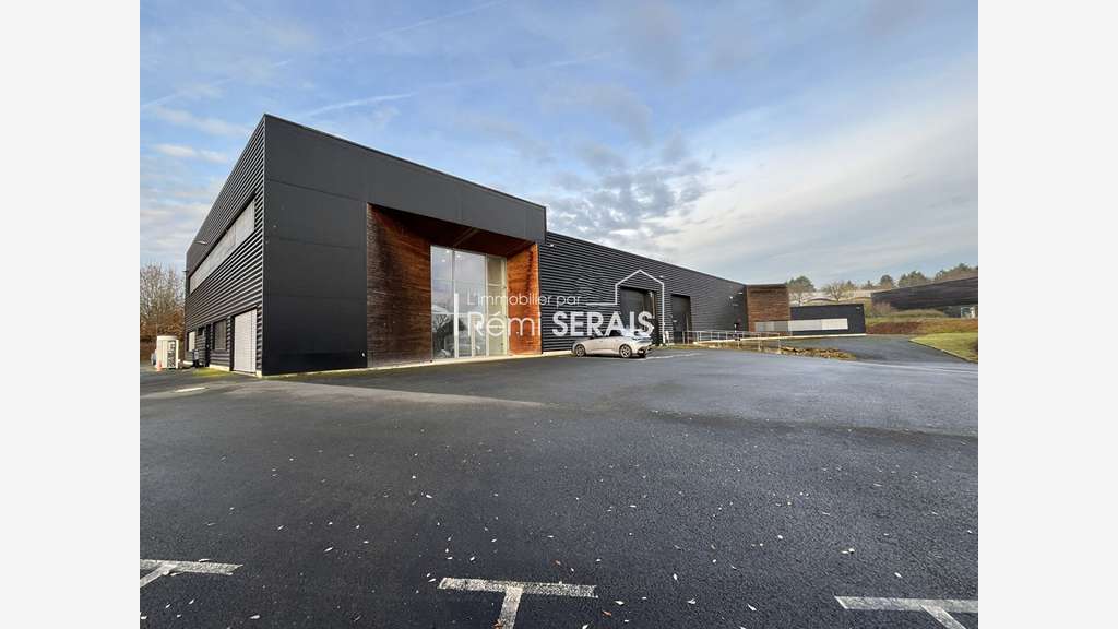 Vente local industriel 3000m² env. Berd'Huis