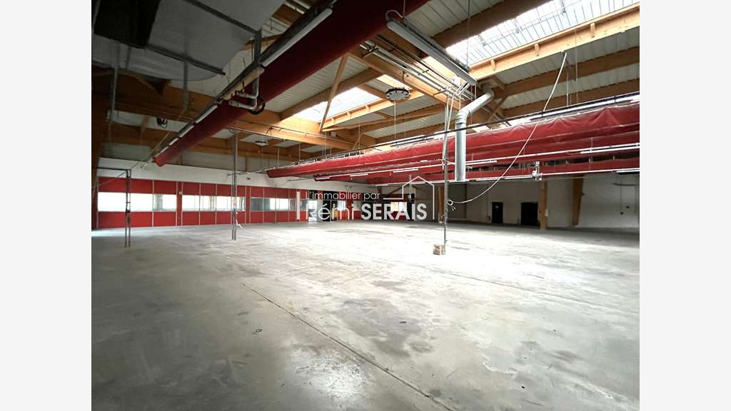 Vente local industriel 3000m² env. Berd'Huis
