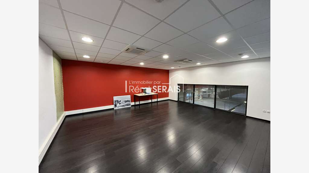 Vente local industriel 3000m² env. Berd'Huis