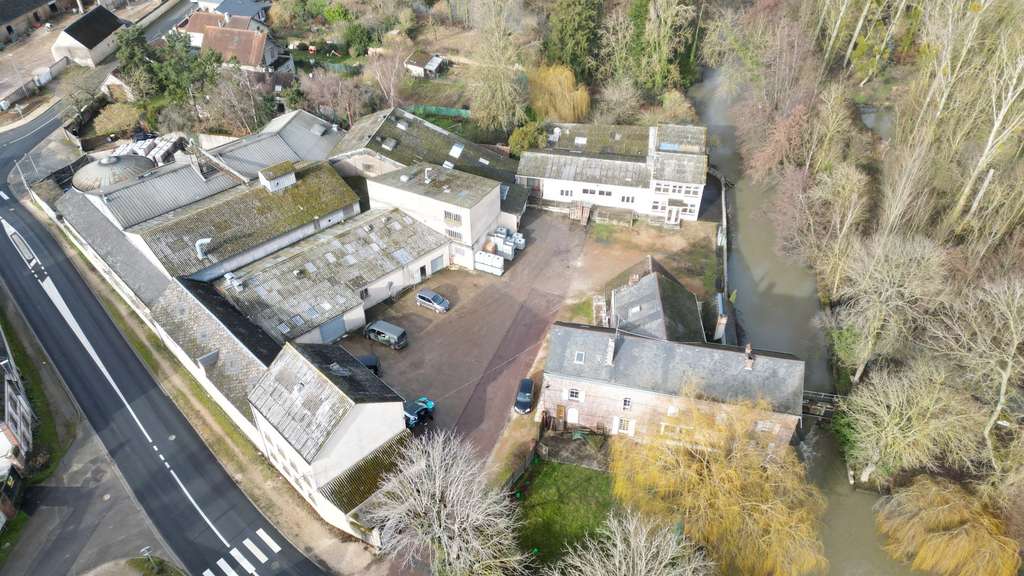 AV local de stockage 2680m² à Nogent-sur-Eure