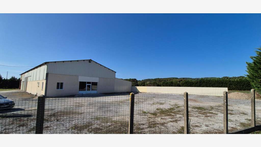 Vente bâtiments industriels 730m² secteur Orthez