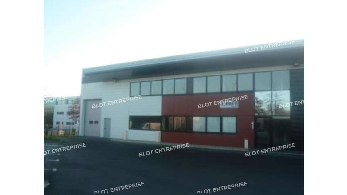 À VENDRE - LOCAUX D'ACTIVITÉS - 645 M² - ORVAULT