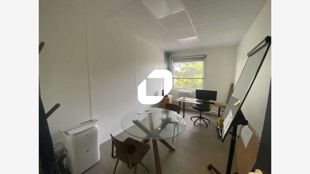 Vente Local d'activité 445m² Osny