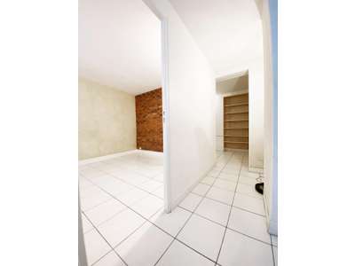 Vente Locaux d'activités - Entrepôts à Paris 17e