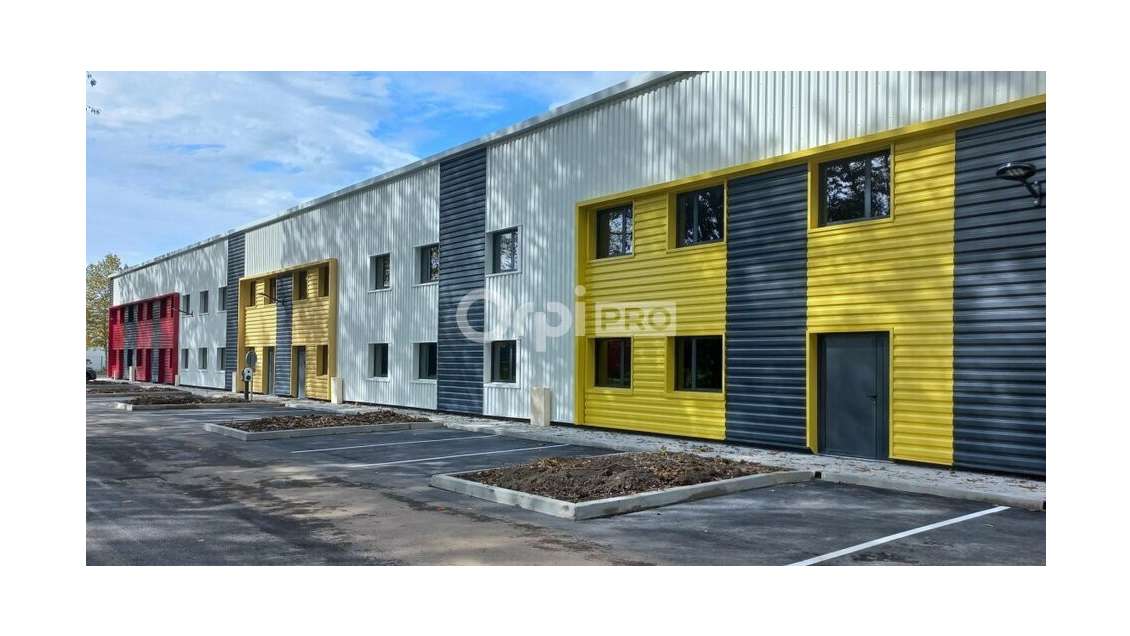 Locaux d'activité de 292m² à vendre à Pau