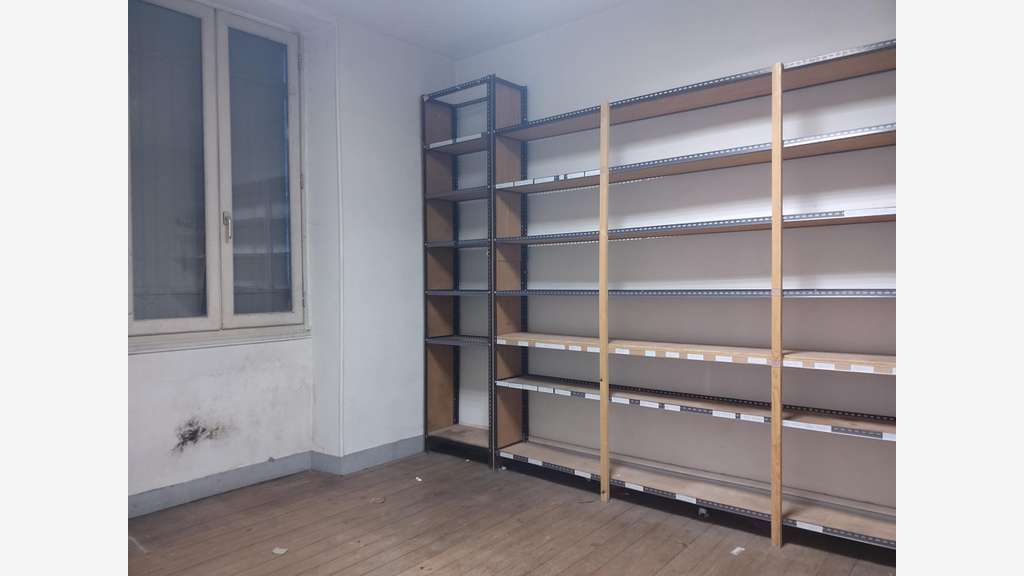A vendre local d'activités 240m² à Périgueux