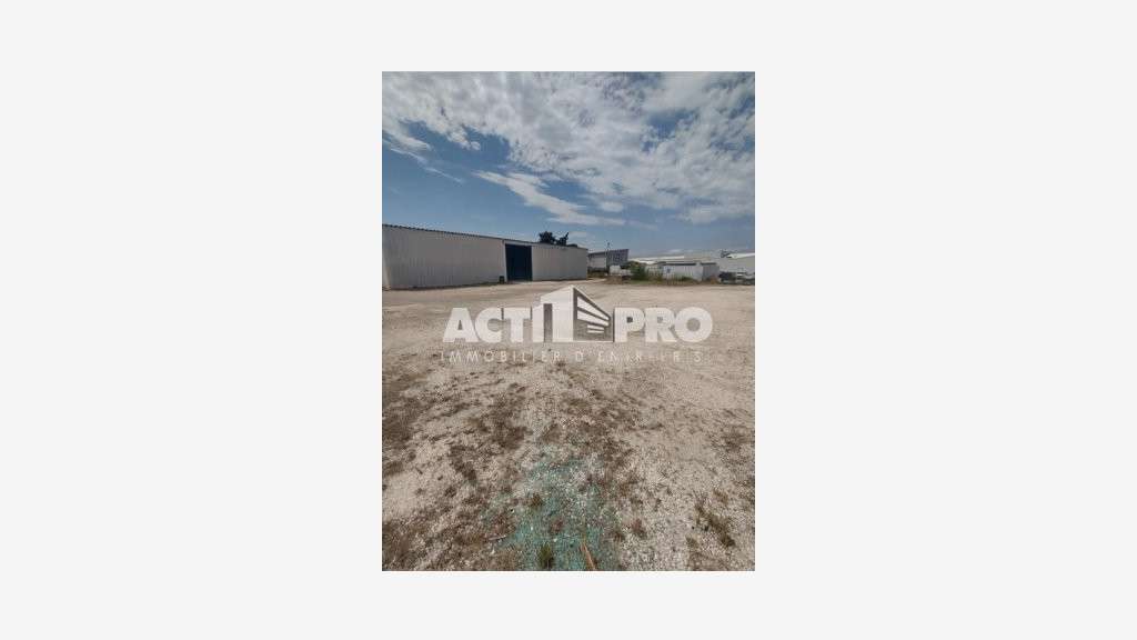 Vente entrepôt + magasin b2b 1154m² à Perpignan