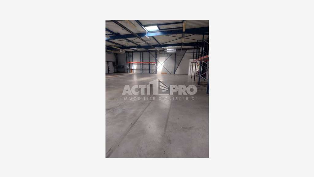 Vente local d'activité 800 m² à Perpignan