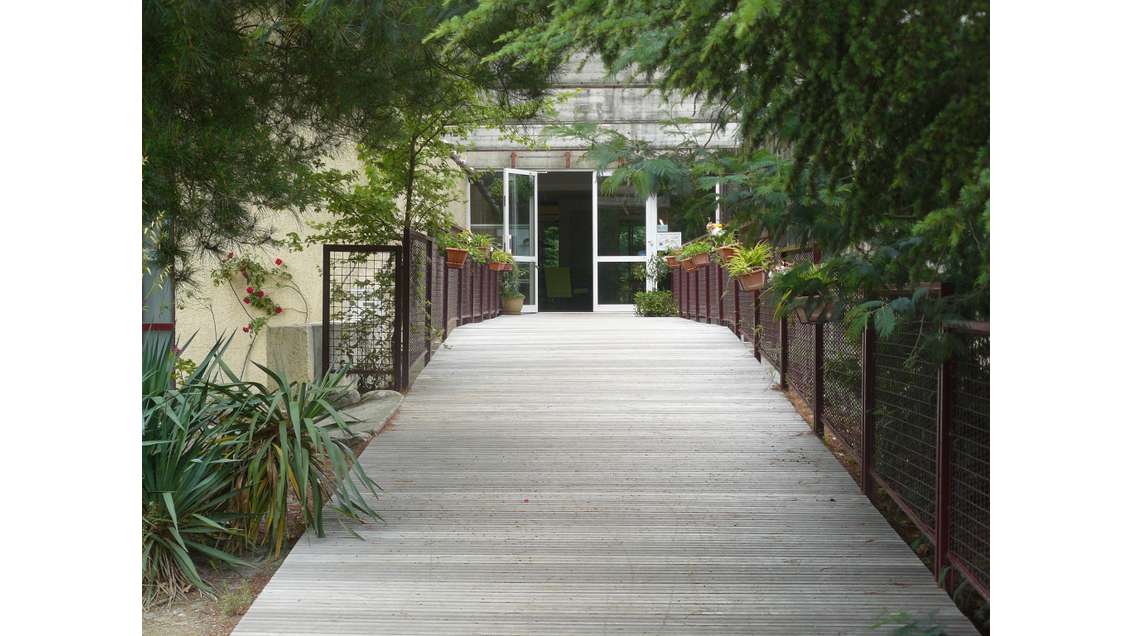 AV murs hôtel 3 * en centre ville prox Perpignan