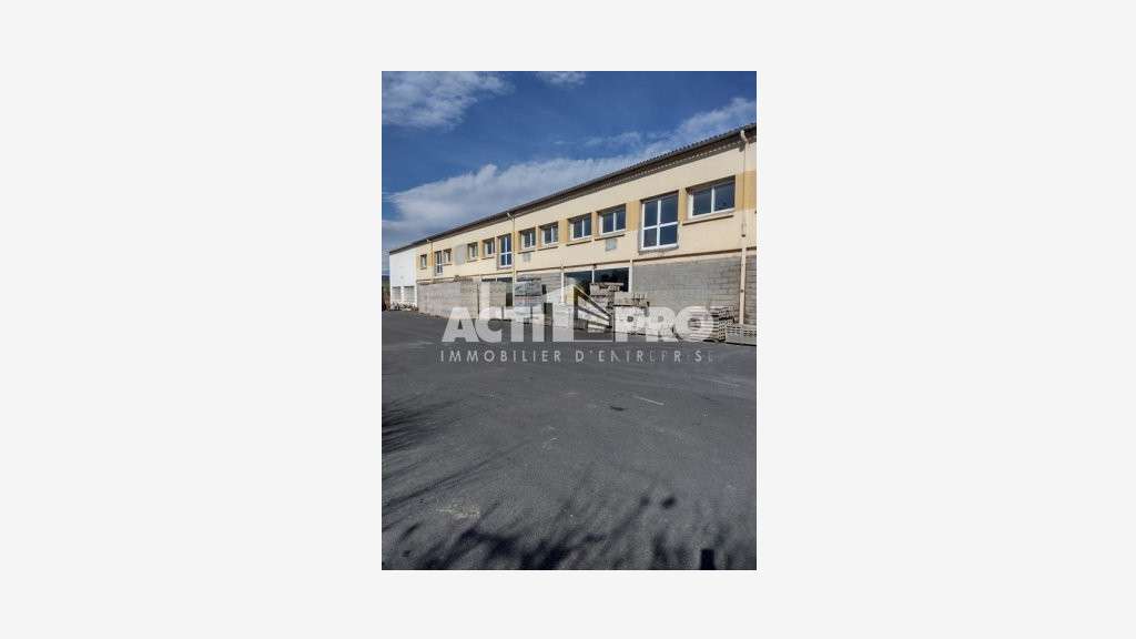 Vente entrepôt de 2855m² en Pyrénées Orientales