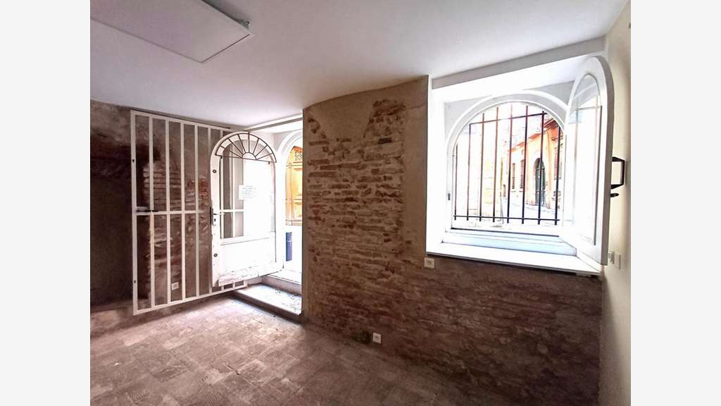 Vente murs commerciaux libres 29.88m² à Perpignan