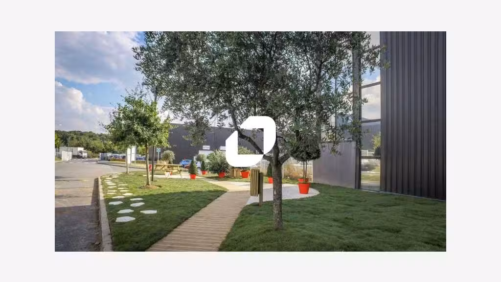 Vente Local d'activité 3795m² Persan