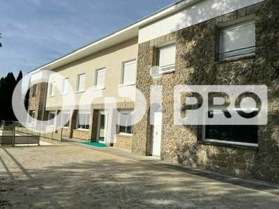 AV ancien hôtel transformé en gîte Lac Vassivière
