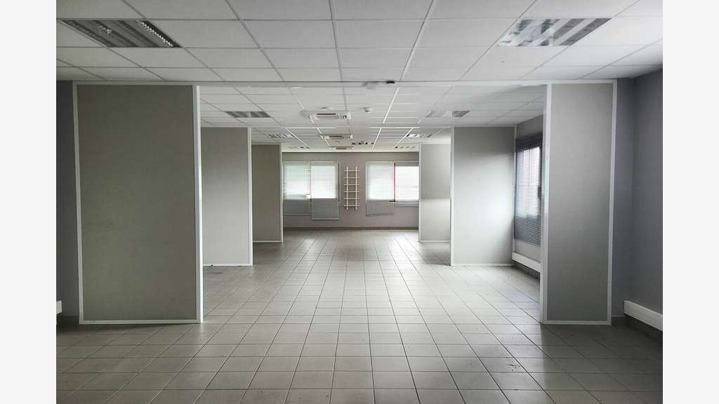 Local d'activité de 3 713m² à vendre Sud Landes