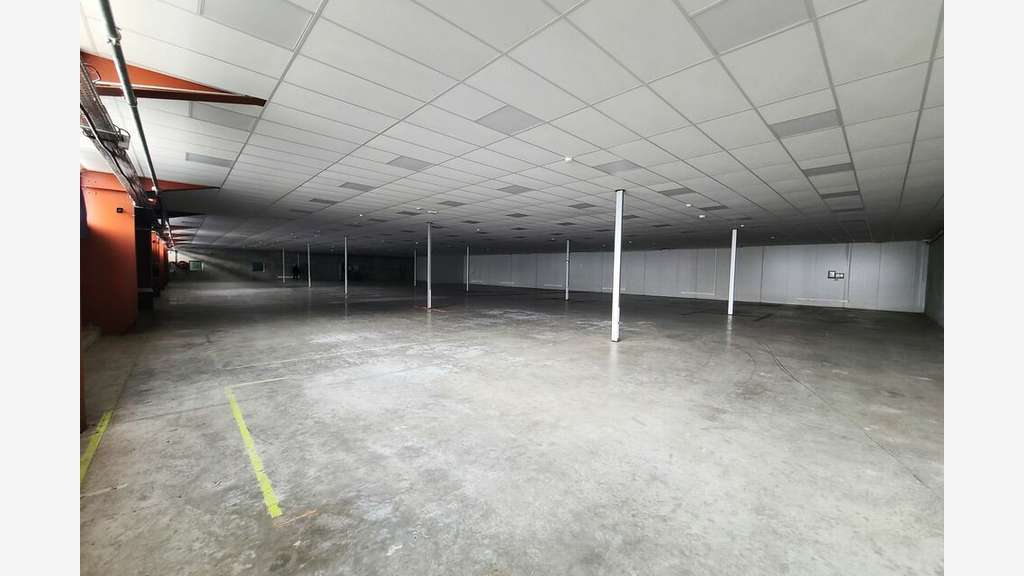 Local d'activité de 3 713m² à vendre Sud Landes