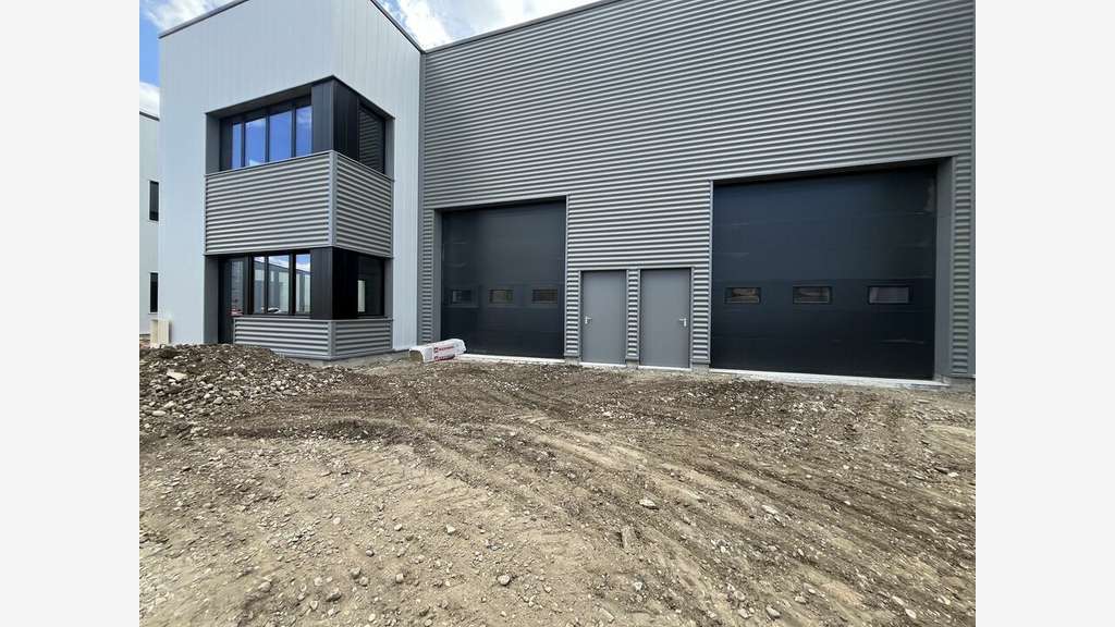 Vente locaux d'activité à Pierre-Bénite A7