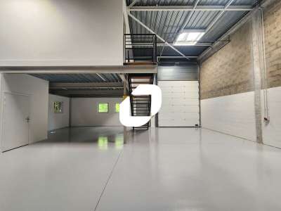 Vente Local d'activité 178m² Plaisir